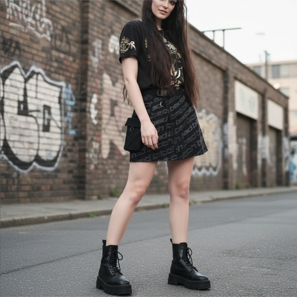 Poster Grl ✦ Black Denim Wrap Skirt ✦ Belted Pocket Text Print Size M NWT - Picture 8 of 14